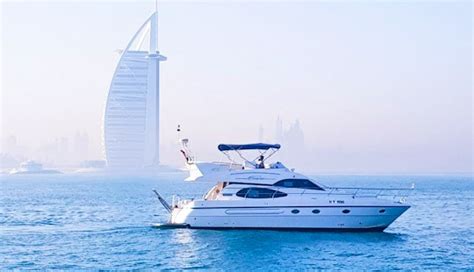 Top Boat Rentals in Dubai: Timings and More! 